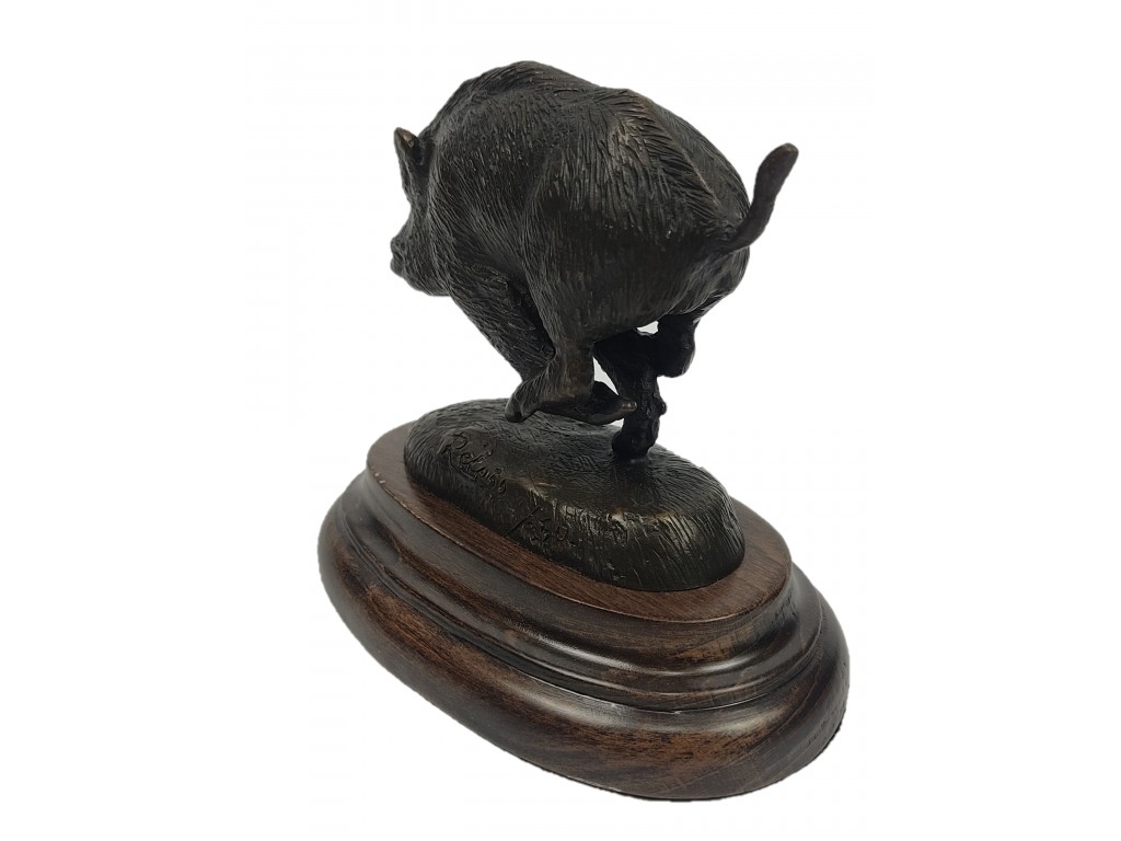 Bronce de cochino corriendo del artista Lucio Relaño