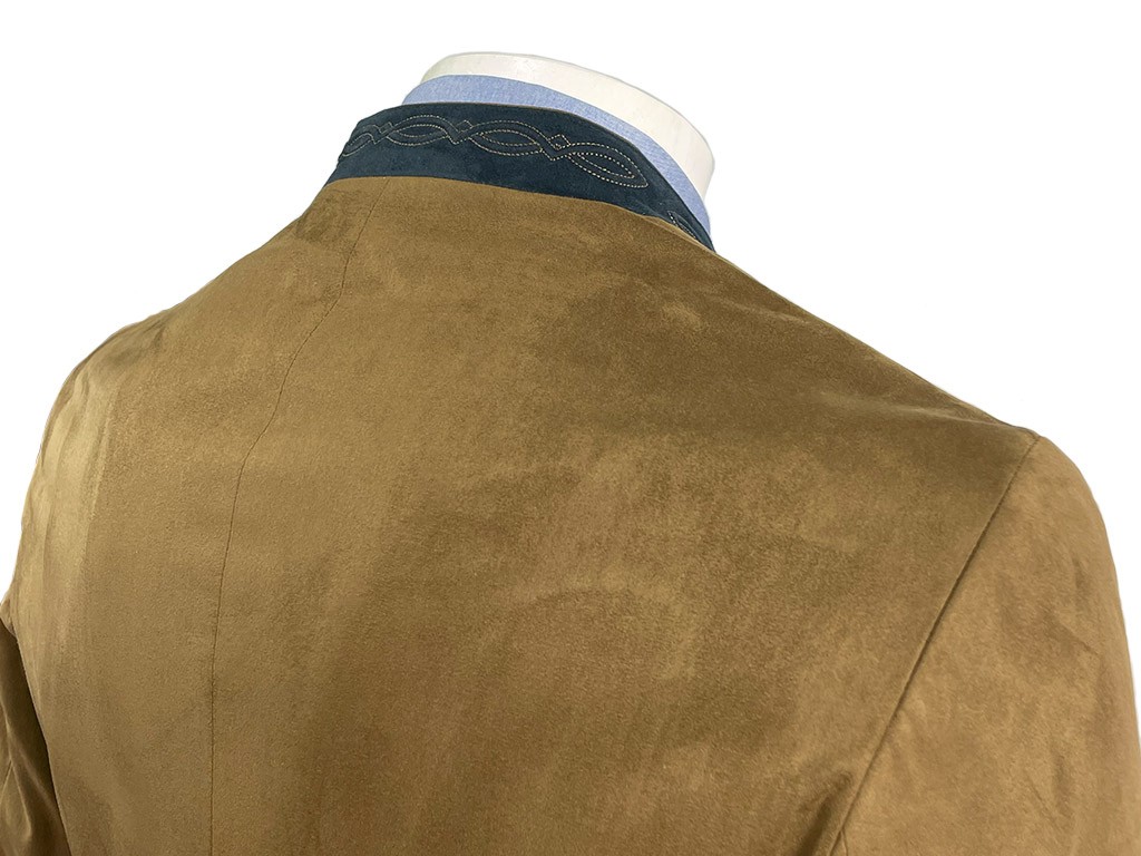 Chaqueta austríaca camel y azul