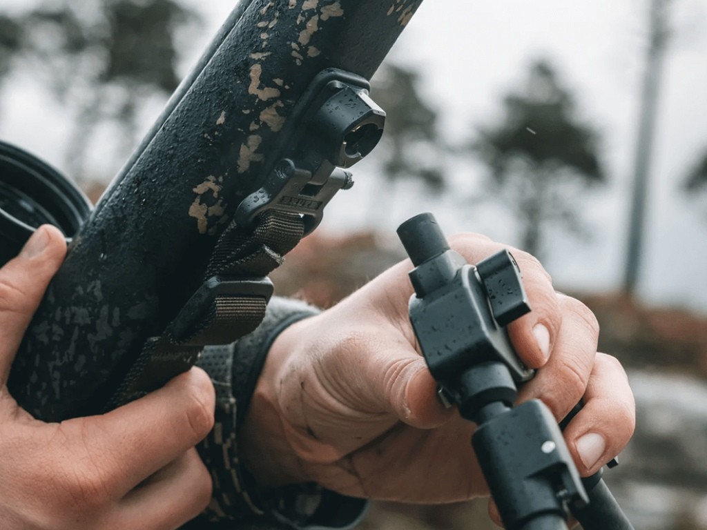 Bípode Javelin Spartan Pro Hunt Tac largo en Serbal de los Cazadores