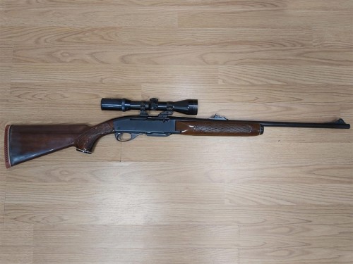 Rifle Remington 7400...