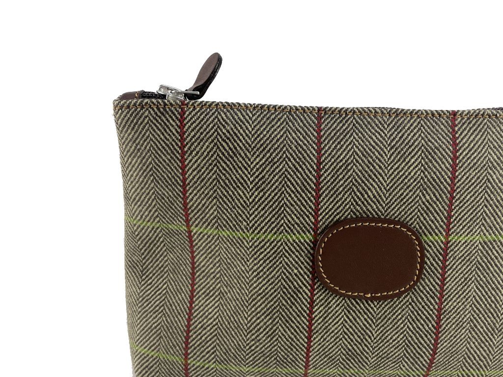 Bolsito maquillaje tweed en exclusiva en Serbal