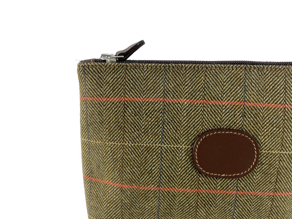 Bolsito de maquillaje de  tweed exclusivo en Serbal de los Cazadores