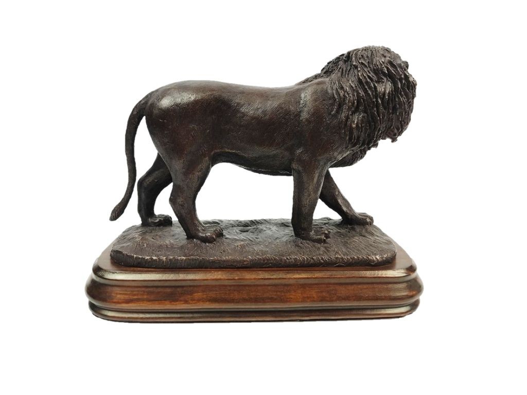 Bronce de león