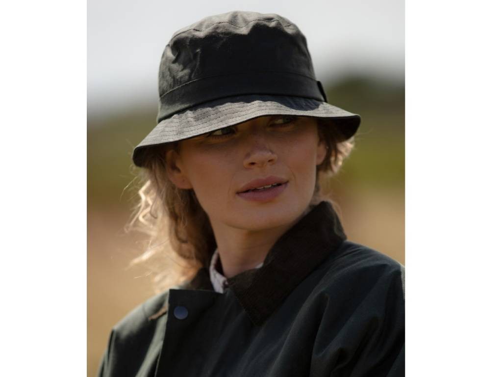 Gorro encerado impermeable y estiloso en Serbal de los Cazadores