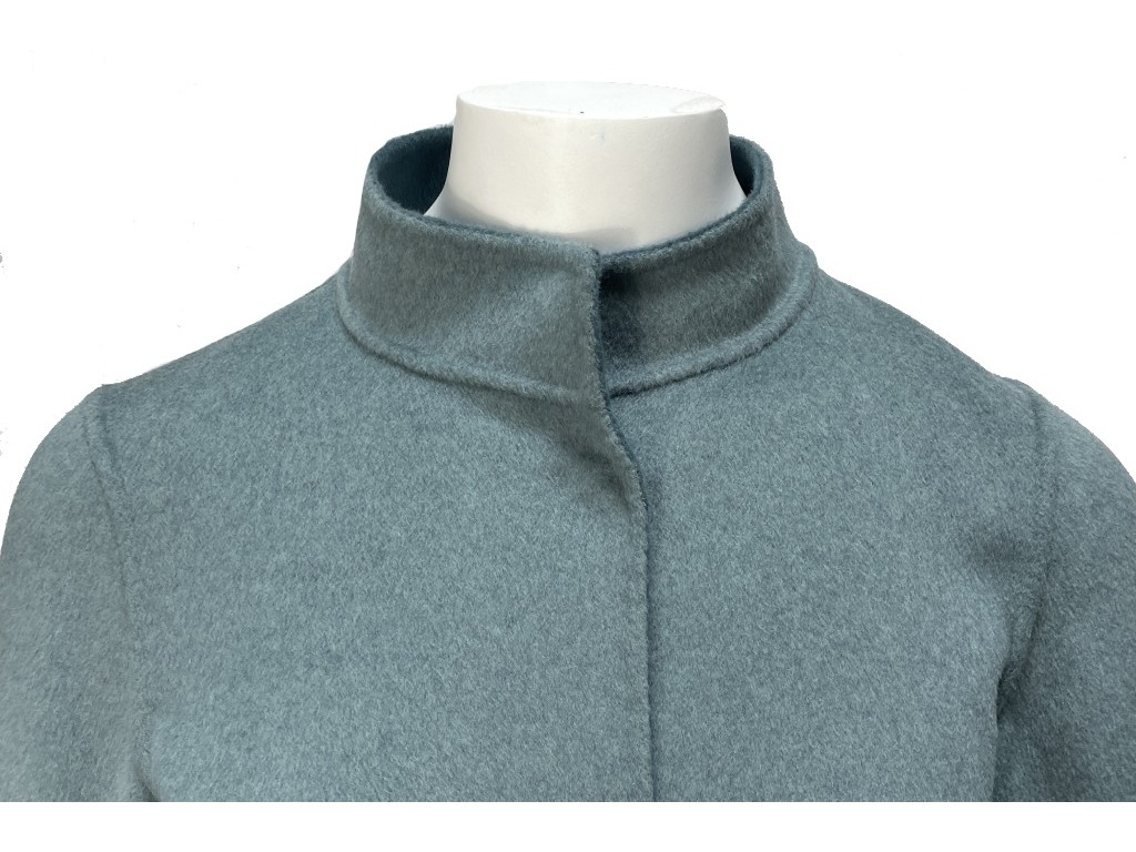 Abrigo cashmere reversible en Serbal de los Cazadores