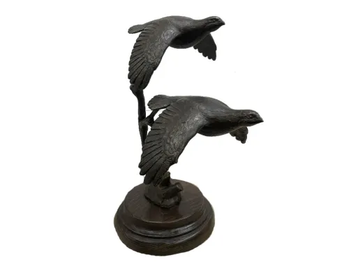 Bronce pequeño de dos perdices volando del artista Lucio Relaño 2
