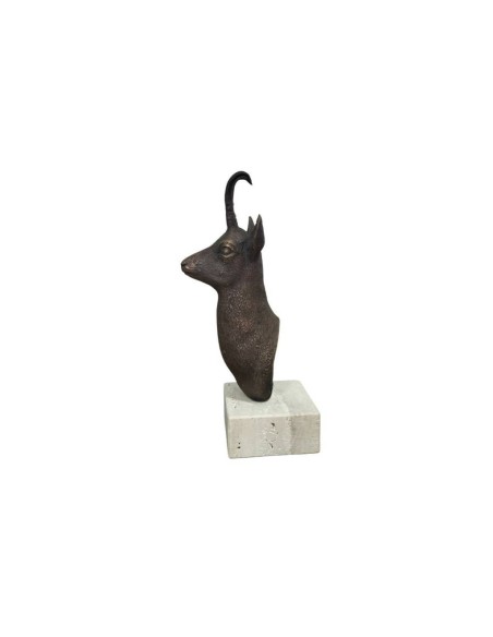 Bronce de cabeza de rebeco de Lucio Relaño