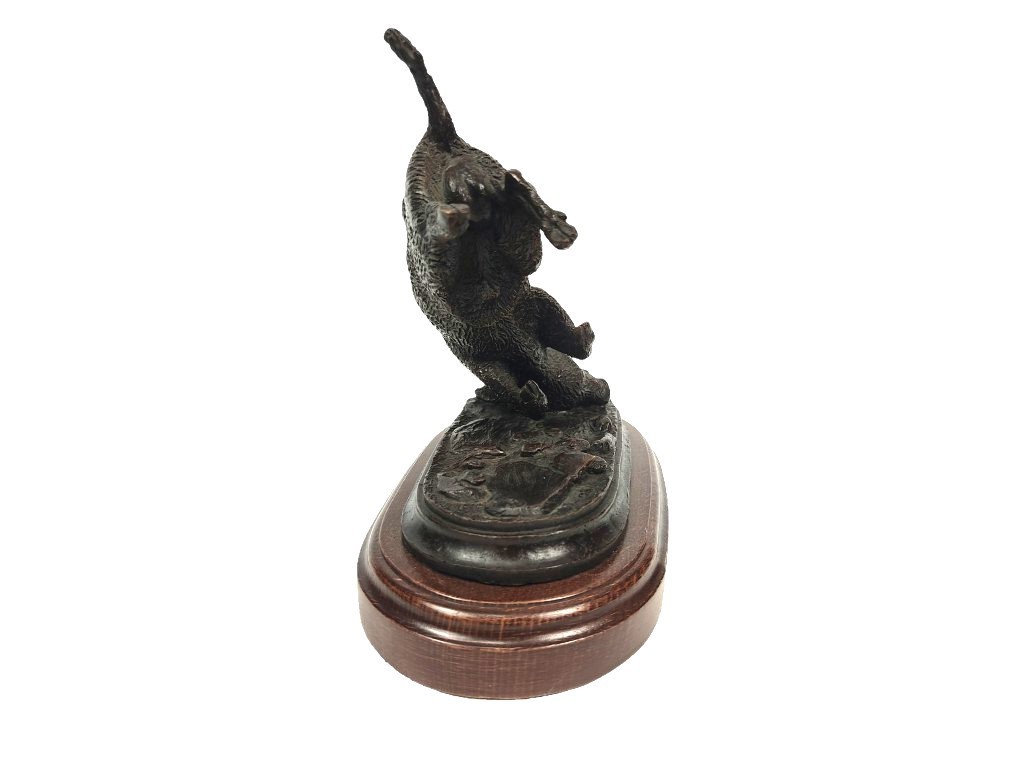 Bronce jabalí voltereta