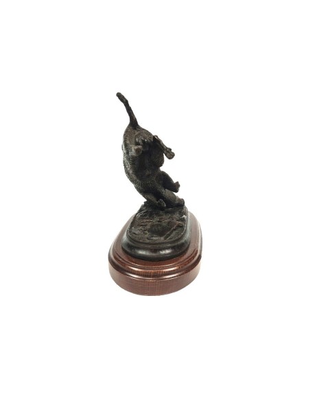 Bronce jabalí voltereta