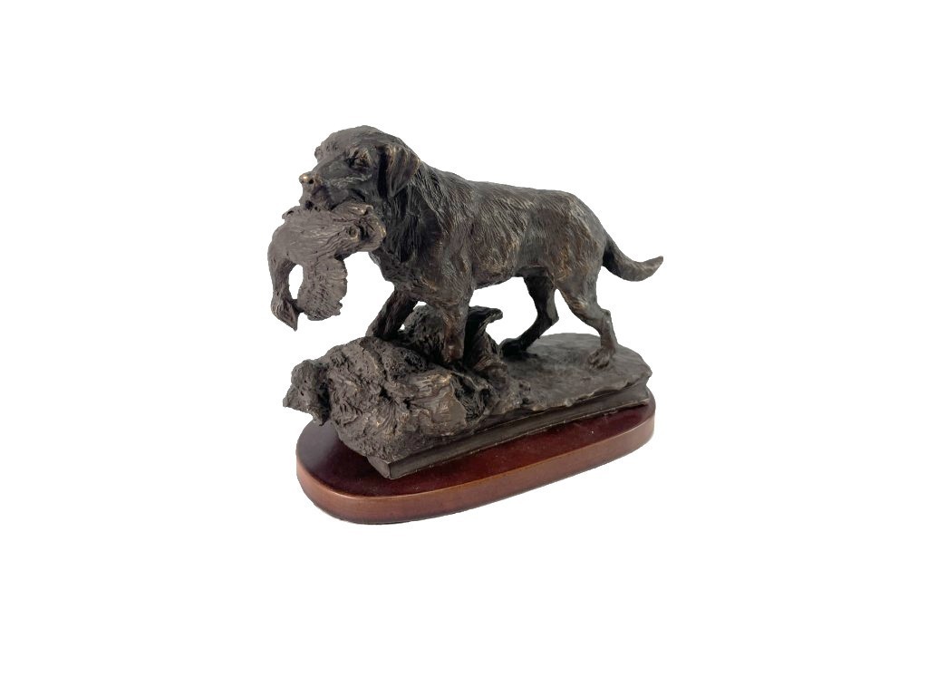 Bronce Labrador con Pato