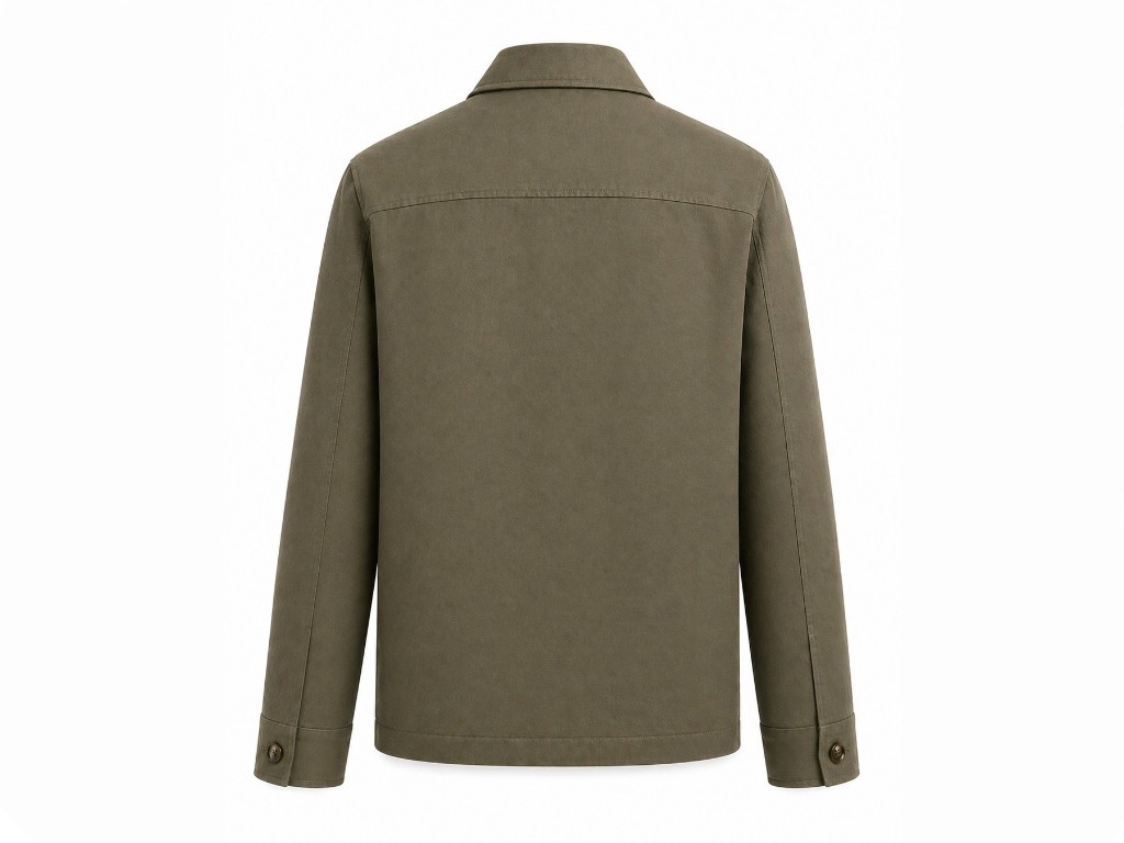 Sobrecamisa de lino verde oliva.