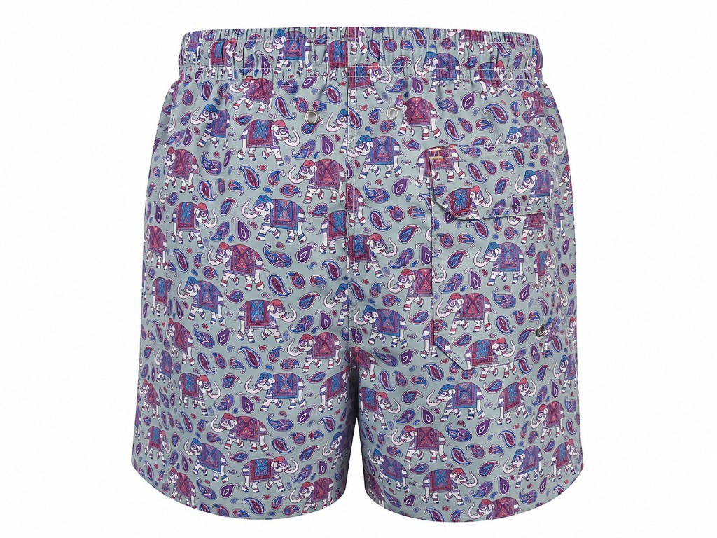 Traje de baño gris con estampado de elefantes indios en tonos burdeos.
