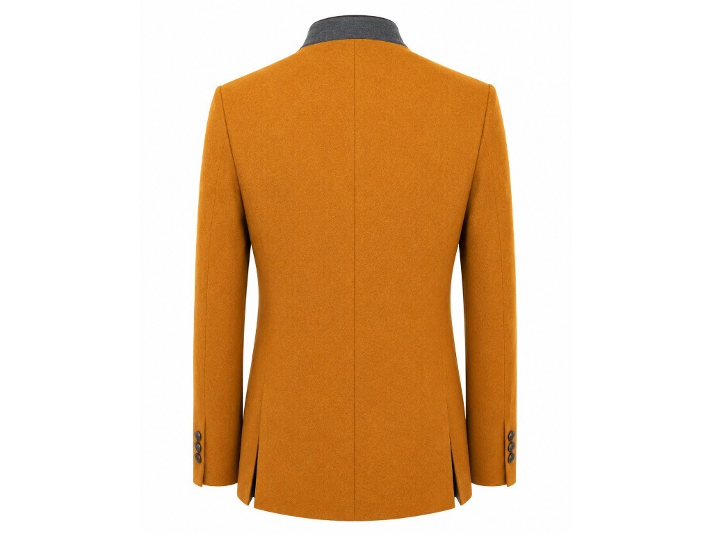 austriaca  de lana  orange con detalles en contrate gris .