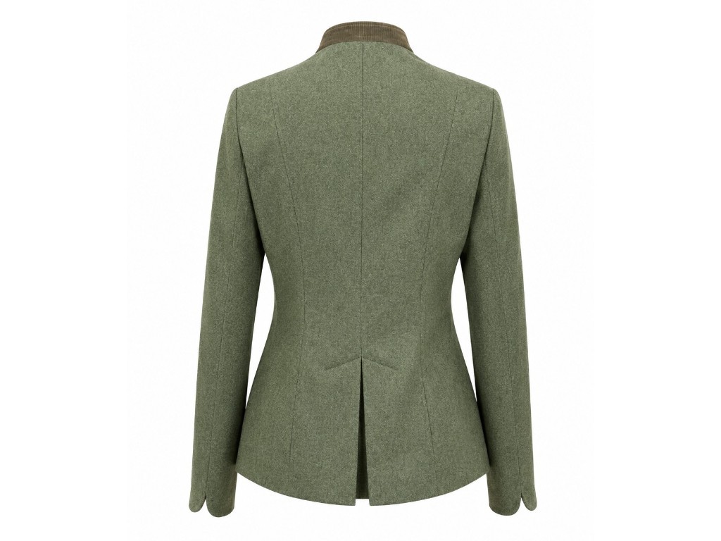 Austriaca mujer verde claro