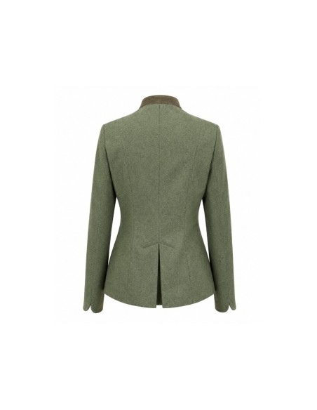 Austriaca mujer verde claro