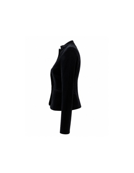 Austriaca de mujer color negro