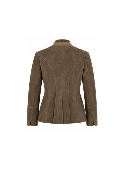 Austriaca  mujer marron