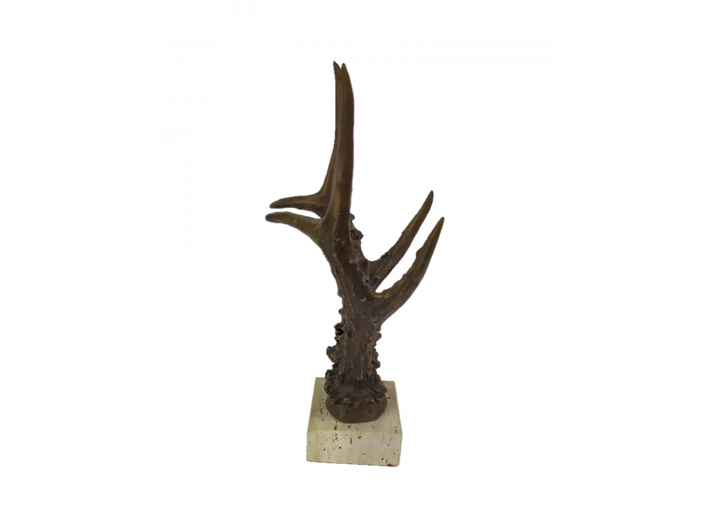Bronce de cuerna corzo con peana de Lucio Relaño