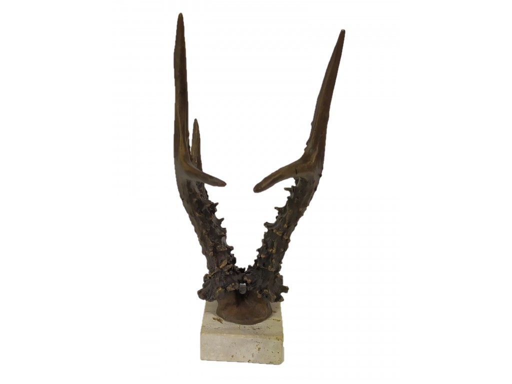 Bronce de cuerna corzo con peana de Lucio Relaño