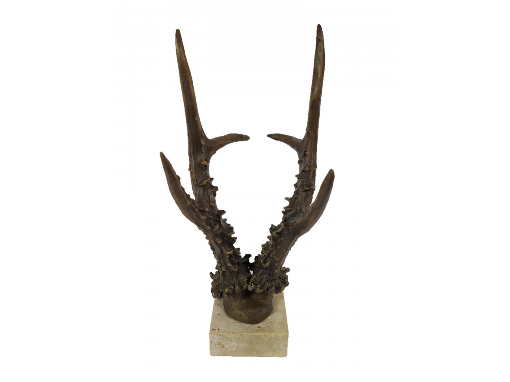 Bronce de cuerna corzo con peana de Lucio Relaño