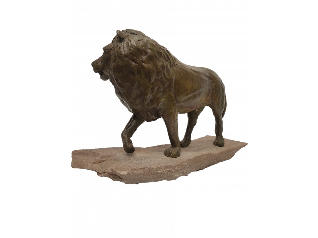 Bronce grande león del autor Lucio Relaño
