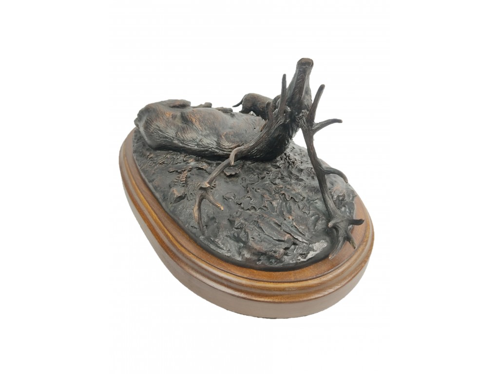 Bronce ciervo con tekel