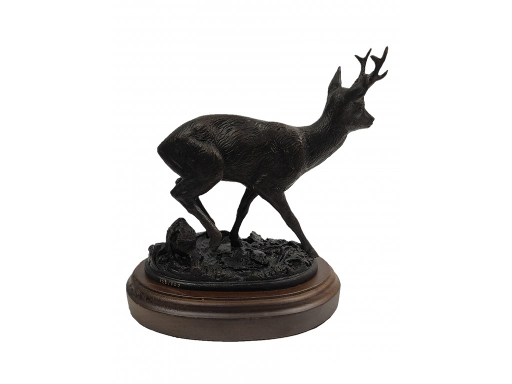Bronce corzo corriendo