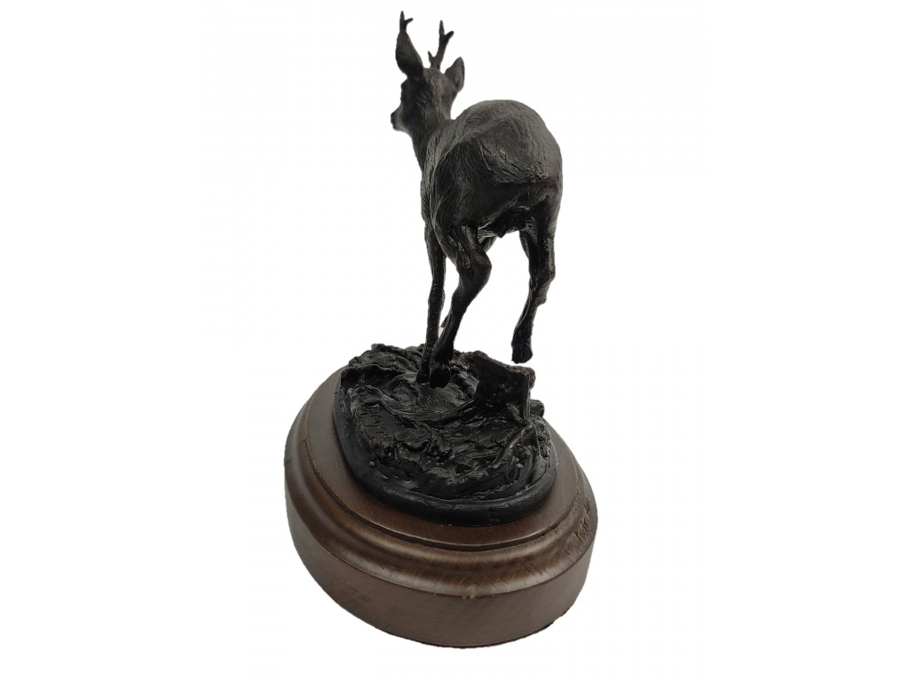 Bronce corzo corriendo