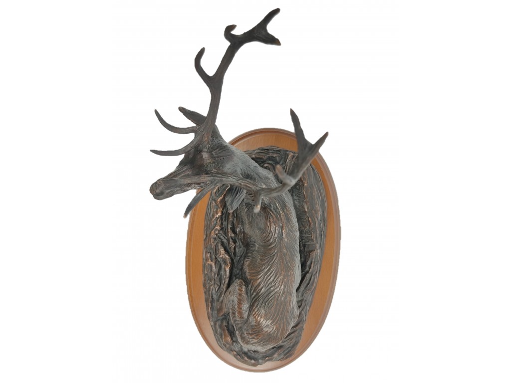 Bronce ciervo tumbado